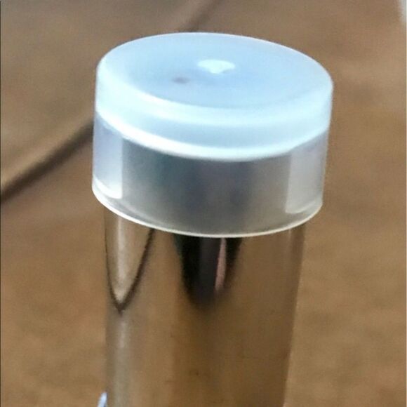 Calvin Klein Lipstick in Nutbrown made in Italy - Picture 4 of 5